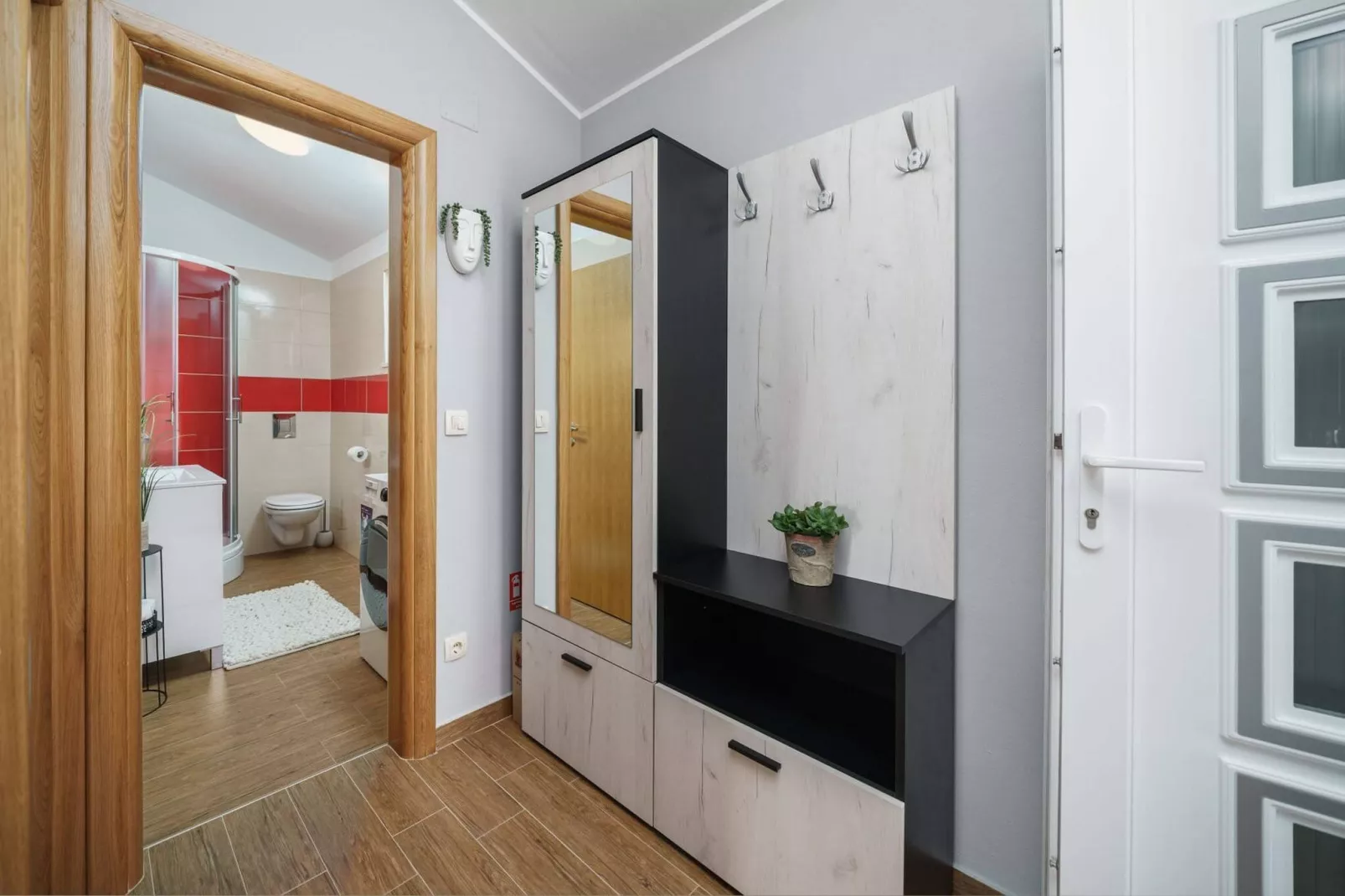 Garden Boutique Apartments - Silver-Overloop