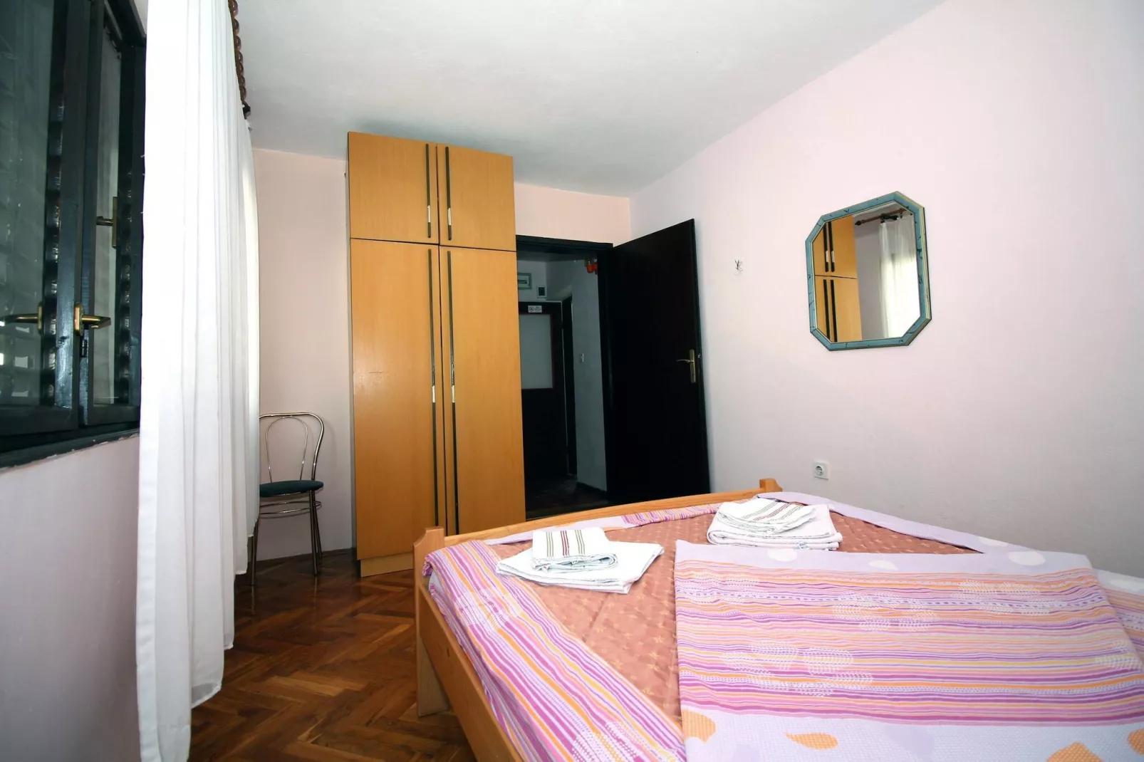 Holiday Home Serov-Slaapkamer