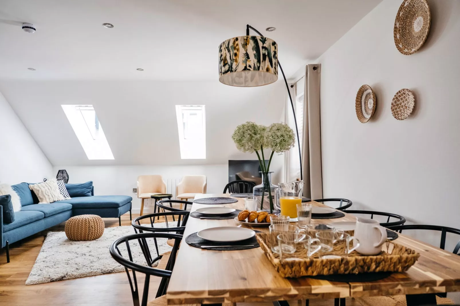 Tolcarne Stay - Luxury Newquay Apartment-Eetkamer