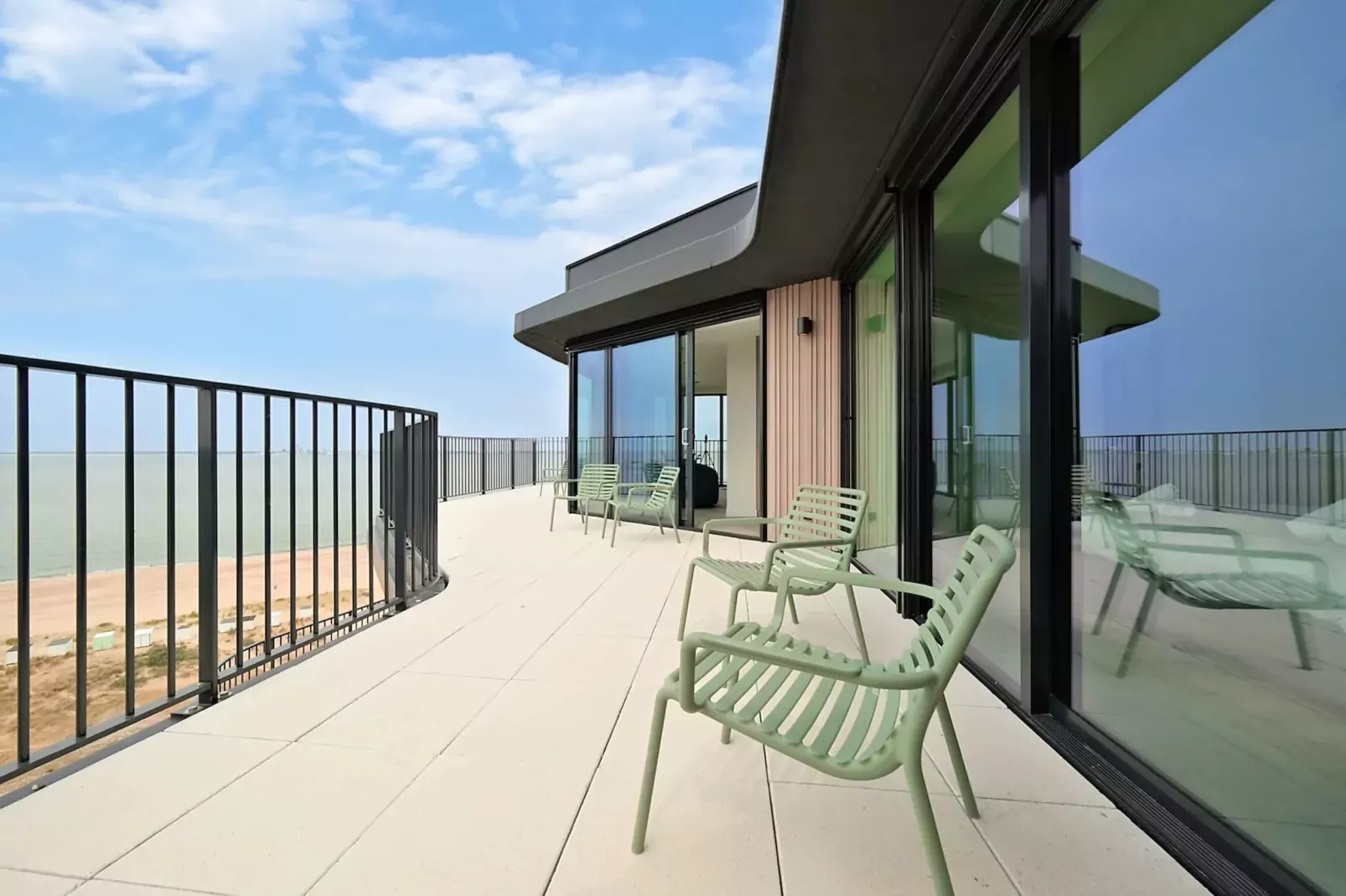 Breskens Apartments & Penthouses 6-Buitenkant zomer