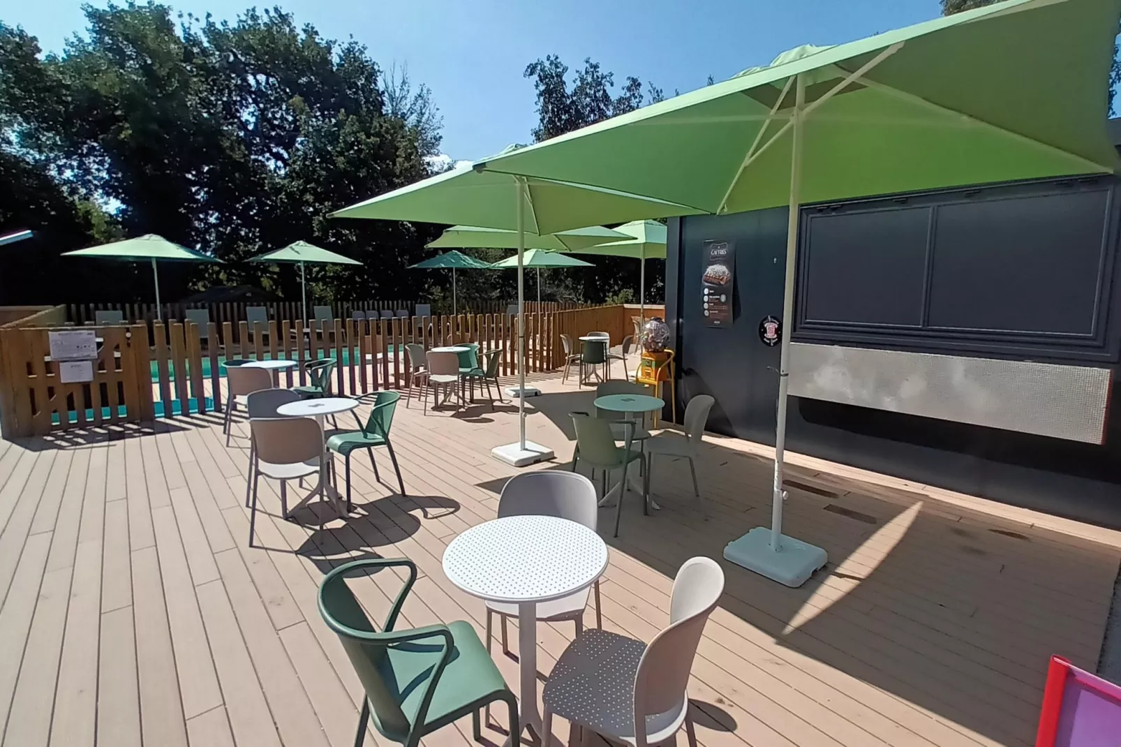 Holiday complex  Golfe du Morbihan Larmor-Baden // Apt 2 pcs 4 pers et 1 bébé 2 salles d'eau REZ DE CHAUSSÉE