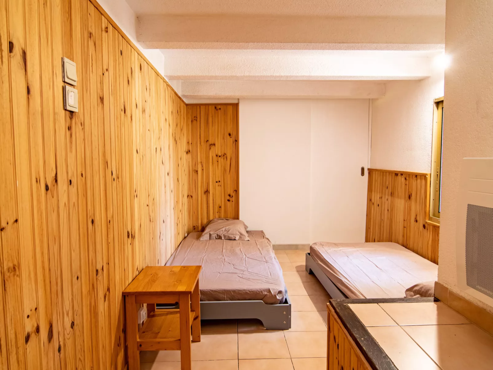 Le Cabanon-Binnen