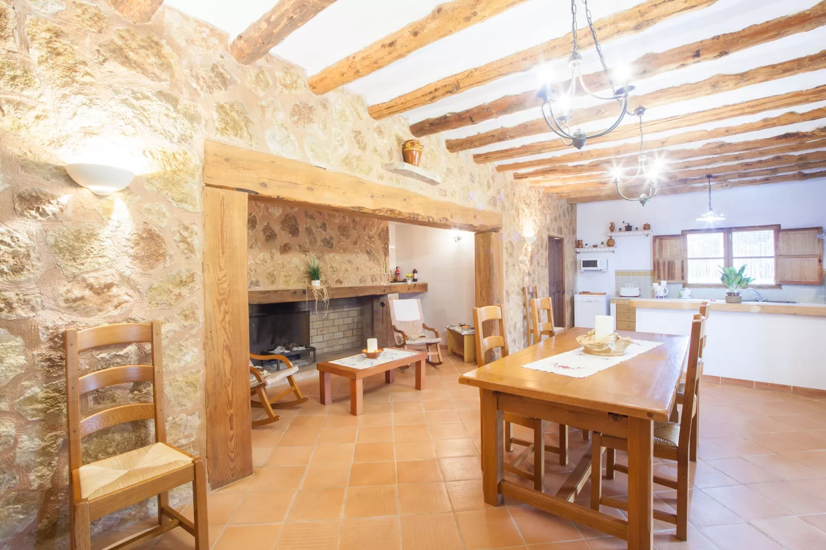 Sa Cova (cova De Rotana)-Eetkamer
