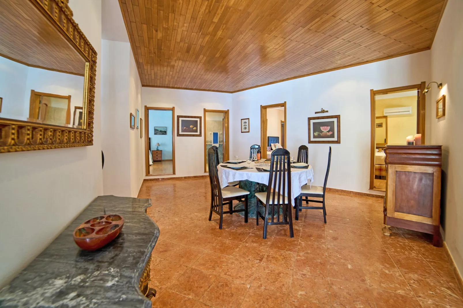 Villa Las Palmas-Eetkamer