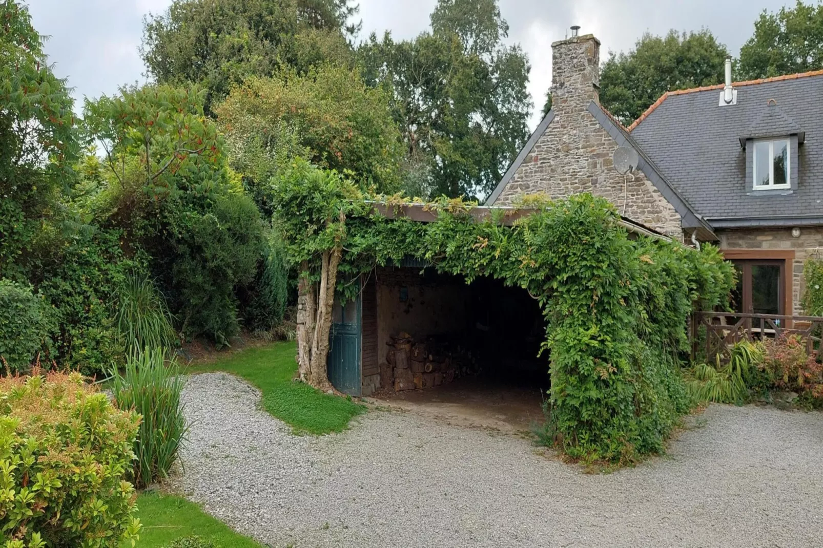 Gîte Girasol-Buitenkant zomer