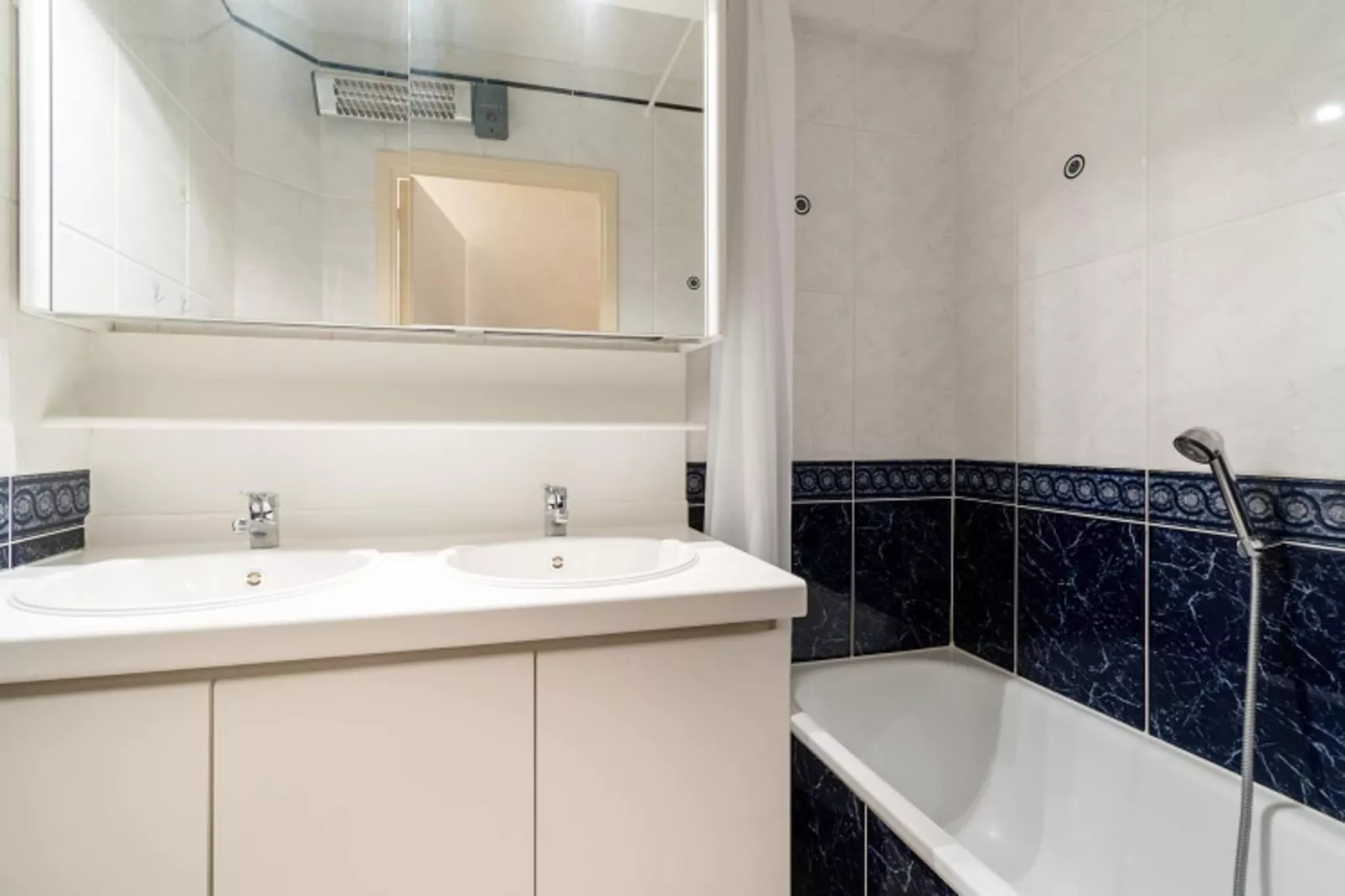 AZURPAL 0501/A5-Badkamer