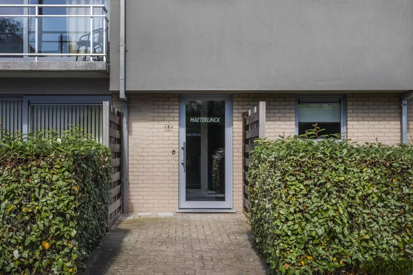 Maeterlinck 0102 + garage 2-Buitenkant zomer