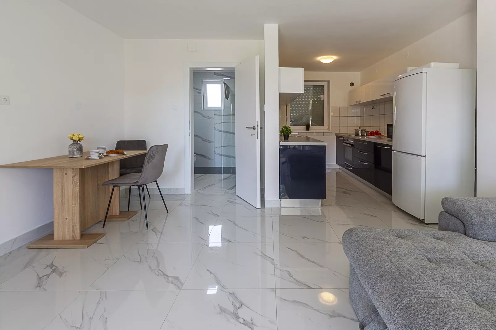 Villa Susanne with Private Pool-Woonkamer