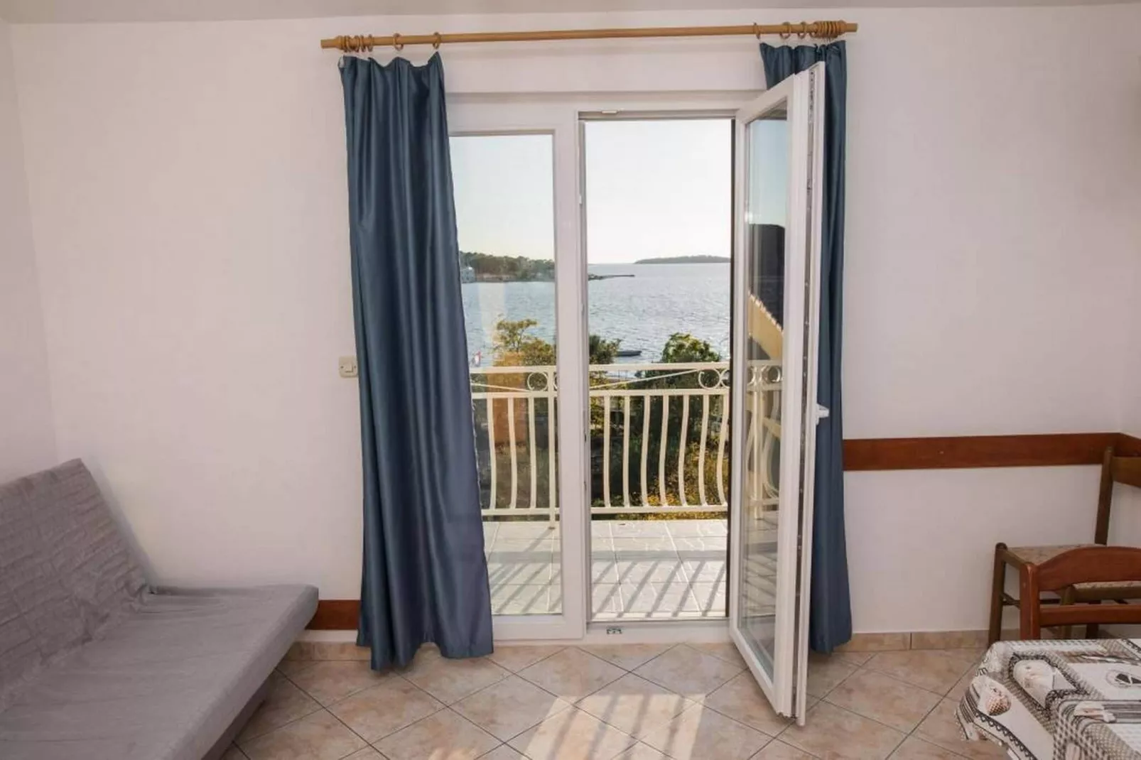 Apartments Gaj Brodarica - A8-Terrasbalkon