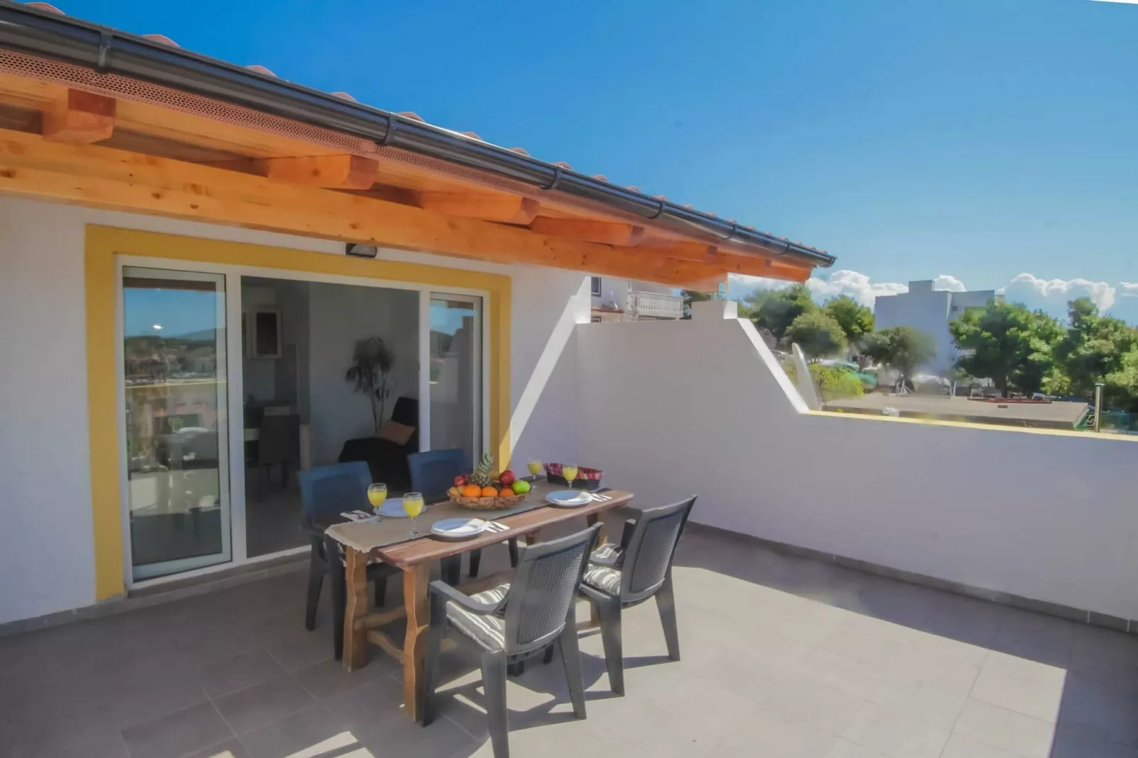 Apartments Horvat - Yellow-Terrasbalkon