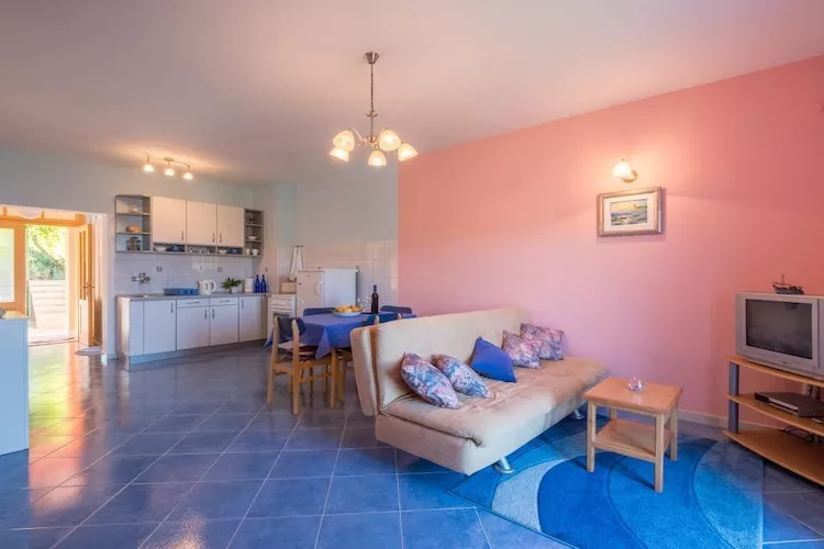 Apartments Saulan - One Bedroom Apartment with Balcony and Sea View (Molunat)-Binnen
