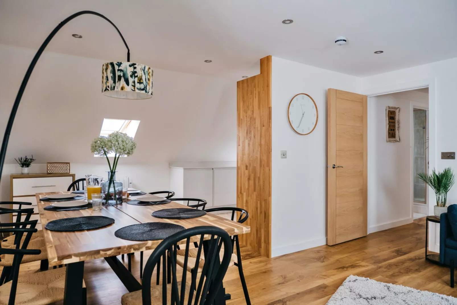 Tolcarne Stay - Luxury Newquay Apartment-Eetkamer