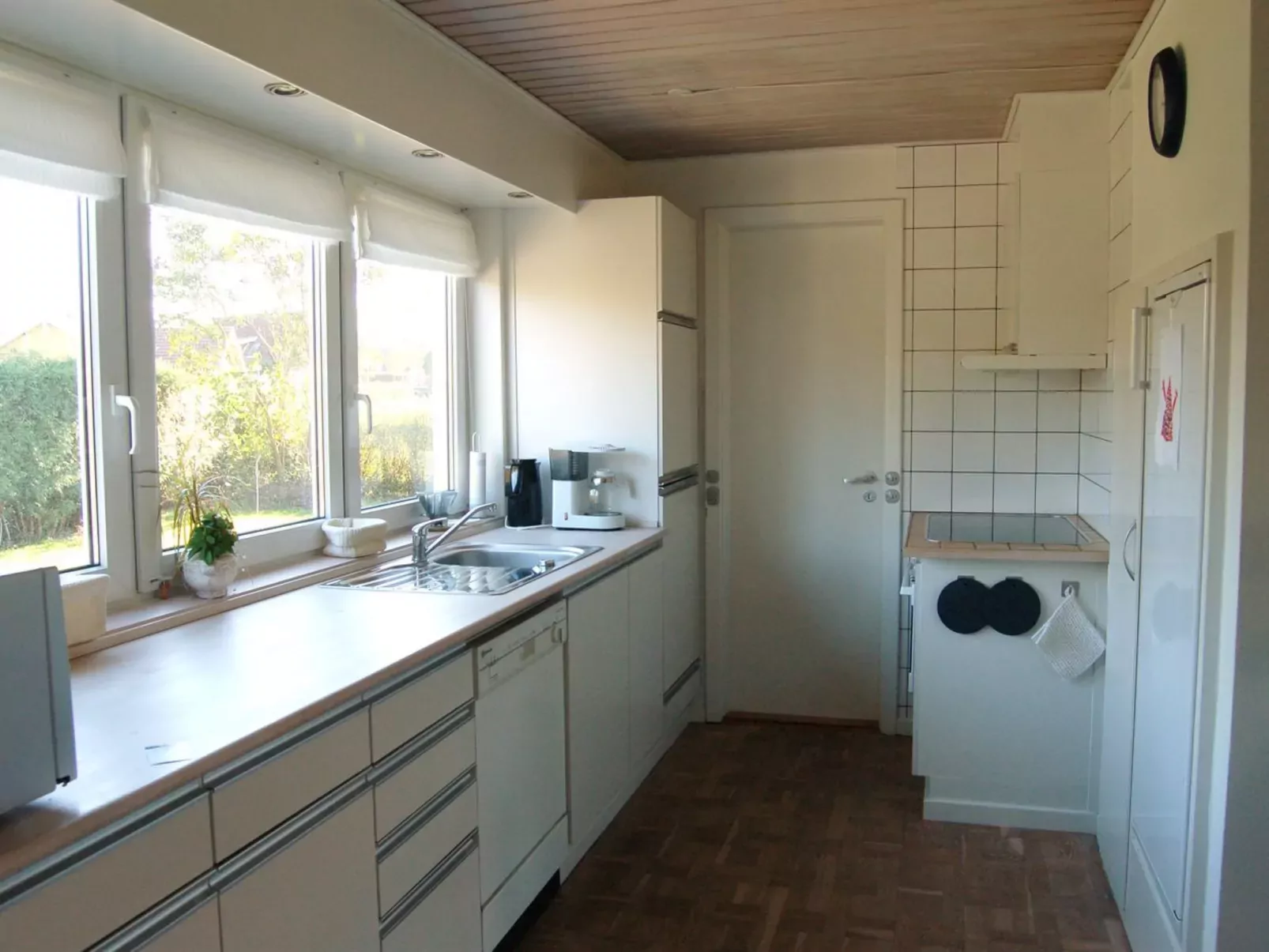 "Begitte" - 200m from the sea-Binnen
