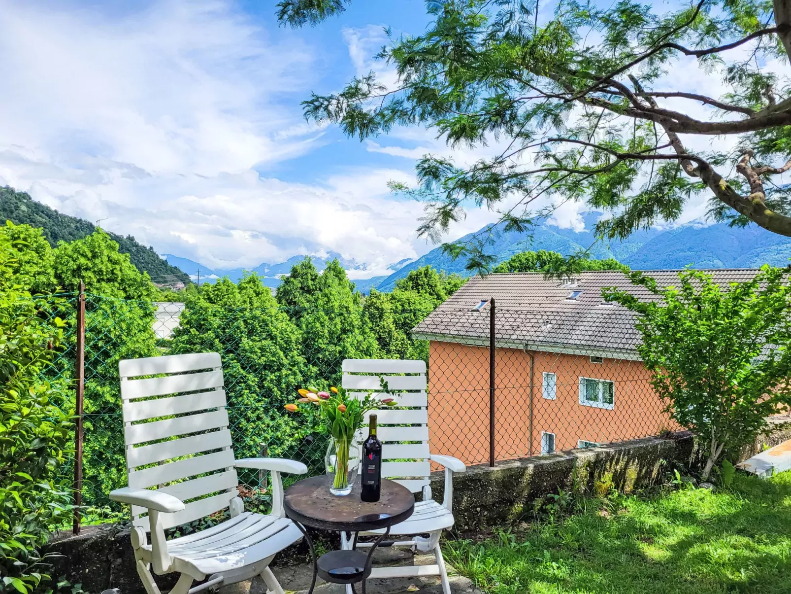 Appartment sulle Viti-Buiten