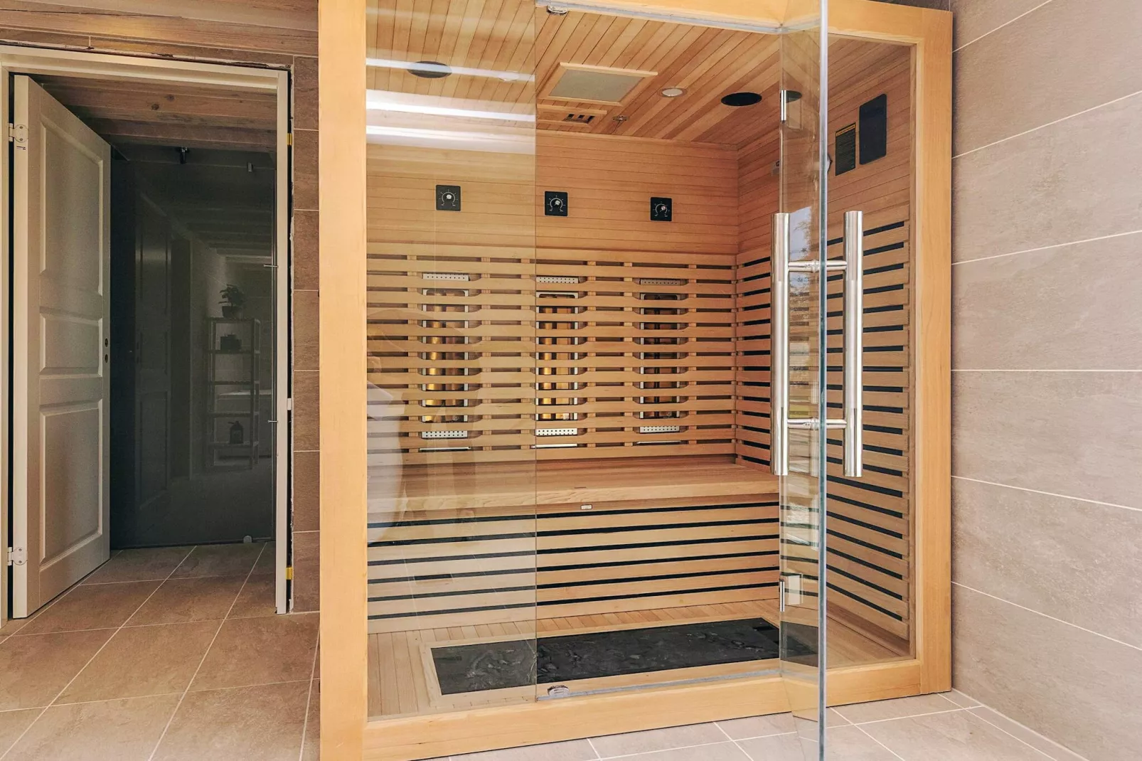 Idyllisch rietgedekt huisje-By Traum-Sauna