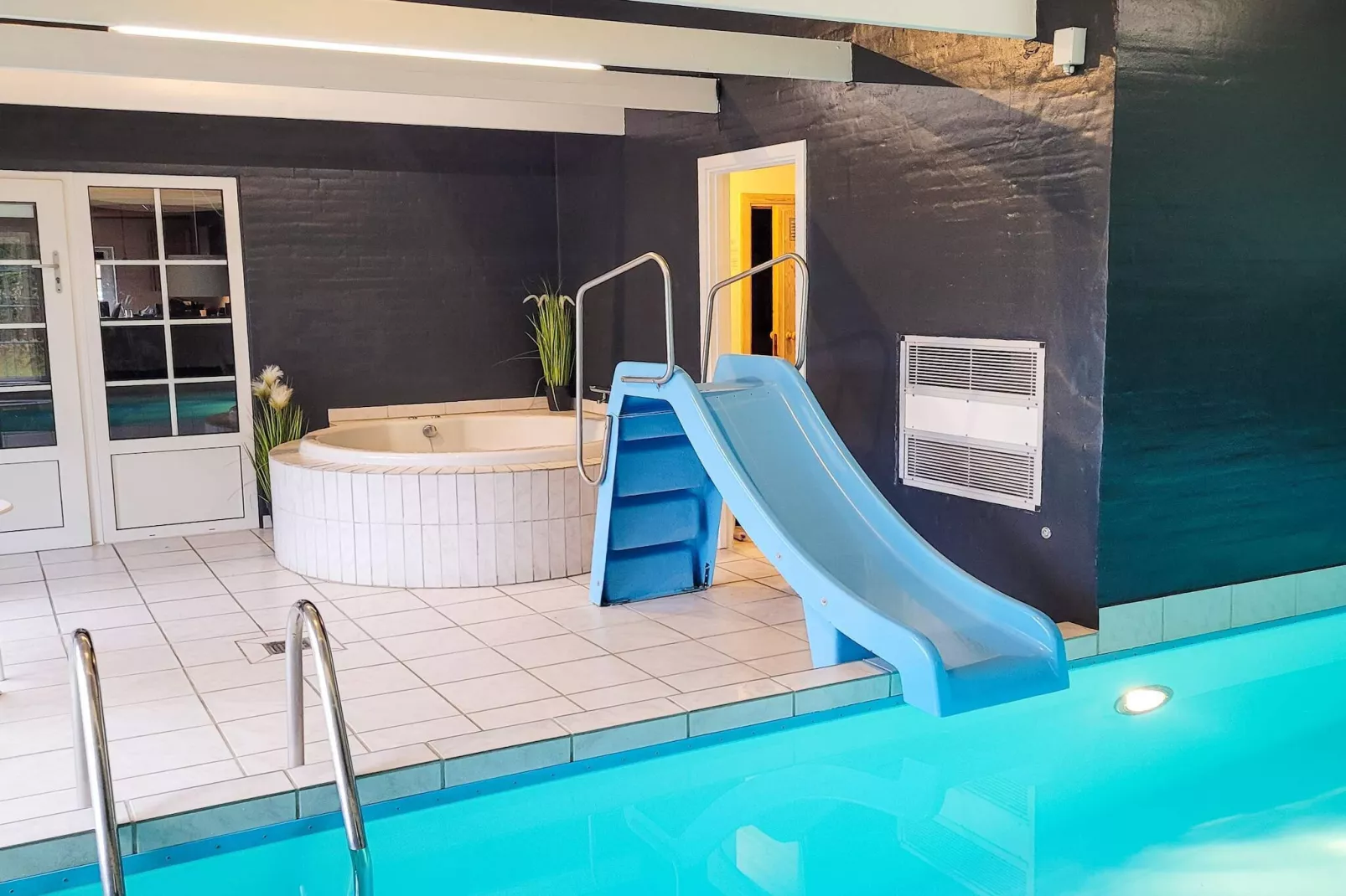 12 persoons vakantie huis in Ulfborg-Zwembad