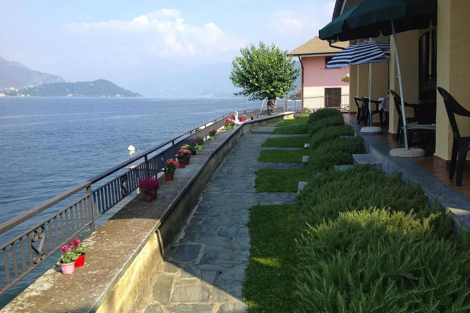Apartments Paganini, Lezzeno-Paganini 1-2-Terrasbalkon