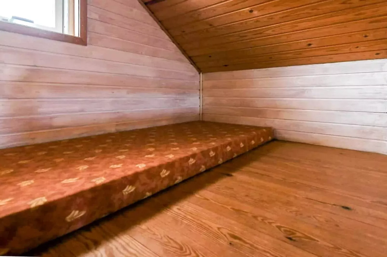 Brenderuphytte Plus til 6 personer-Binnen