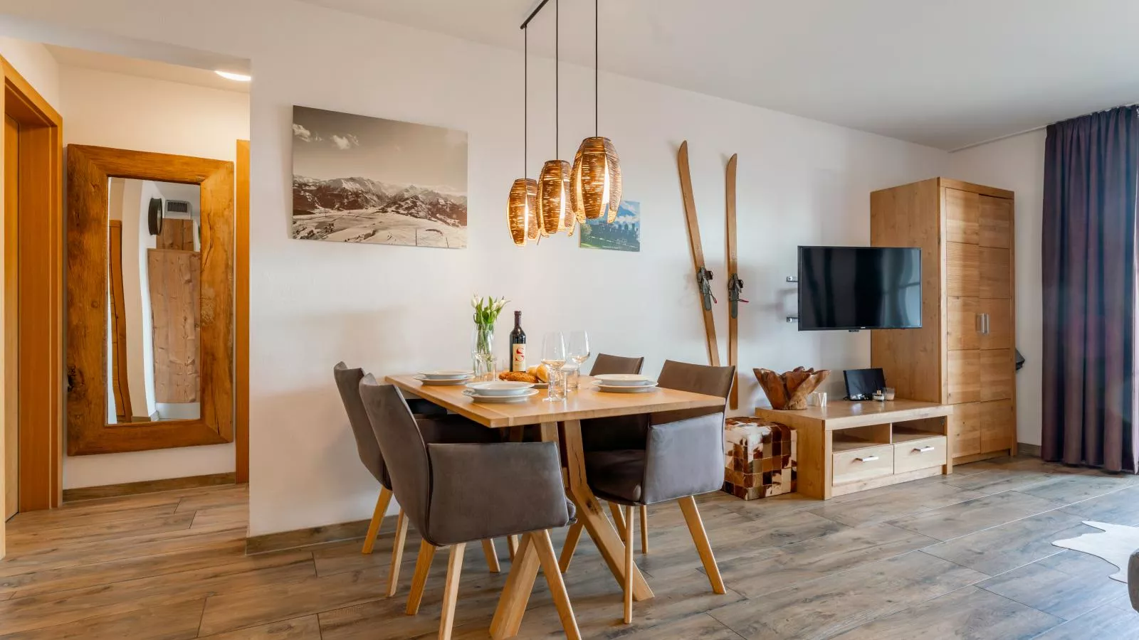 Tauern Suites Mitterwirt TOP 213-Eetkamer