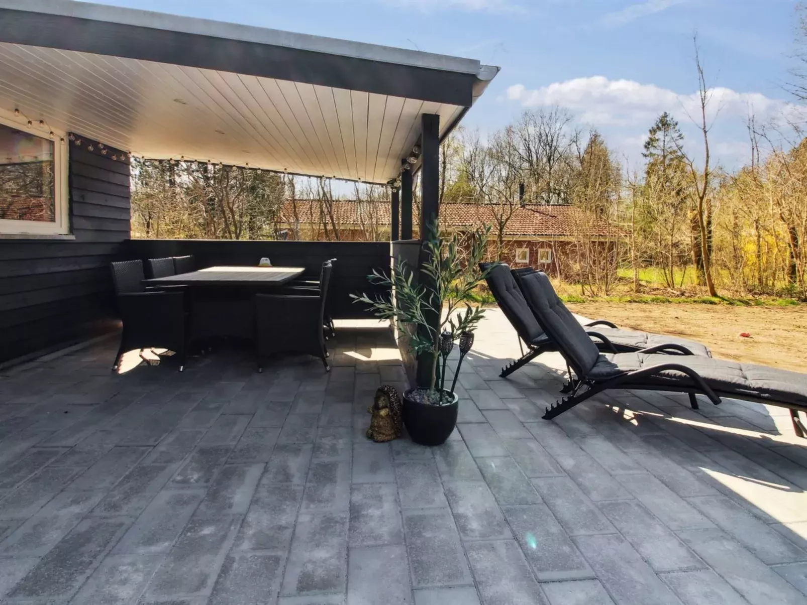 "Solvejg" - 30km from the sea-Buiten