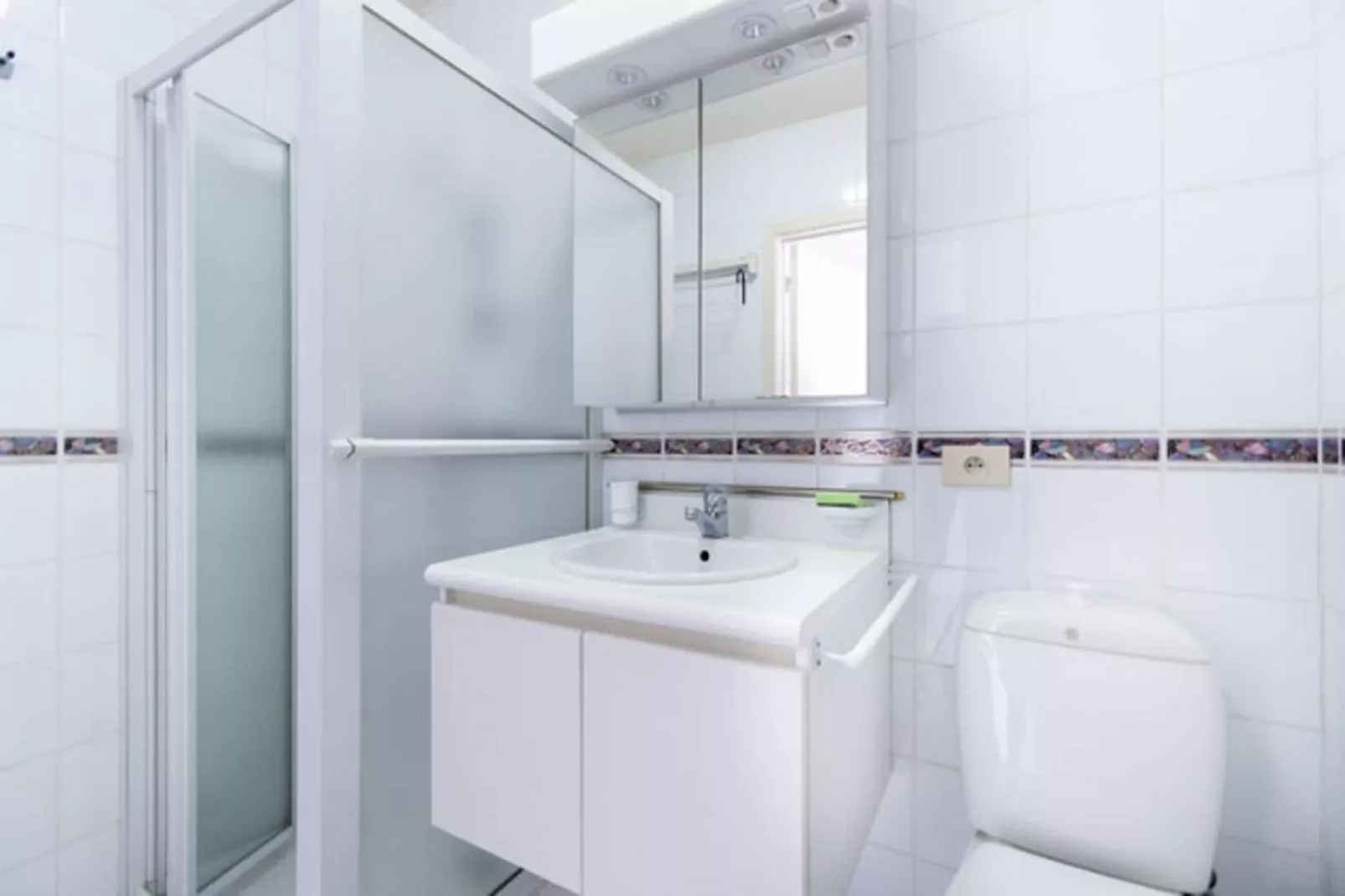 LAVANDOU 0002/ 02B-Badkamer