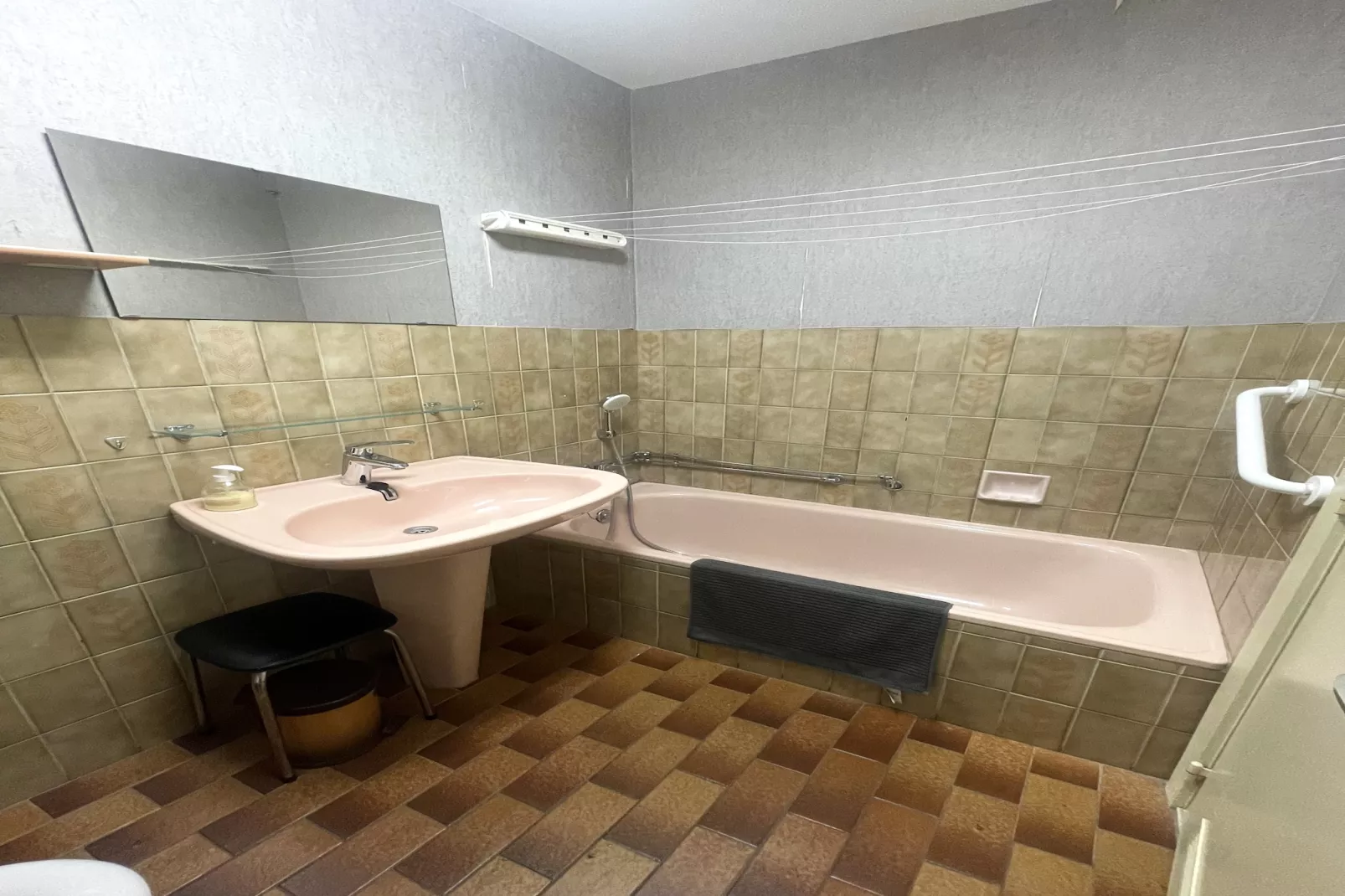 2000 0806/ 87-Badkamer