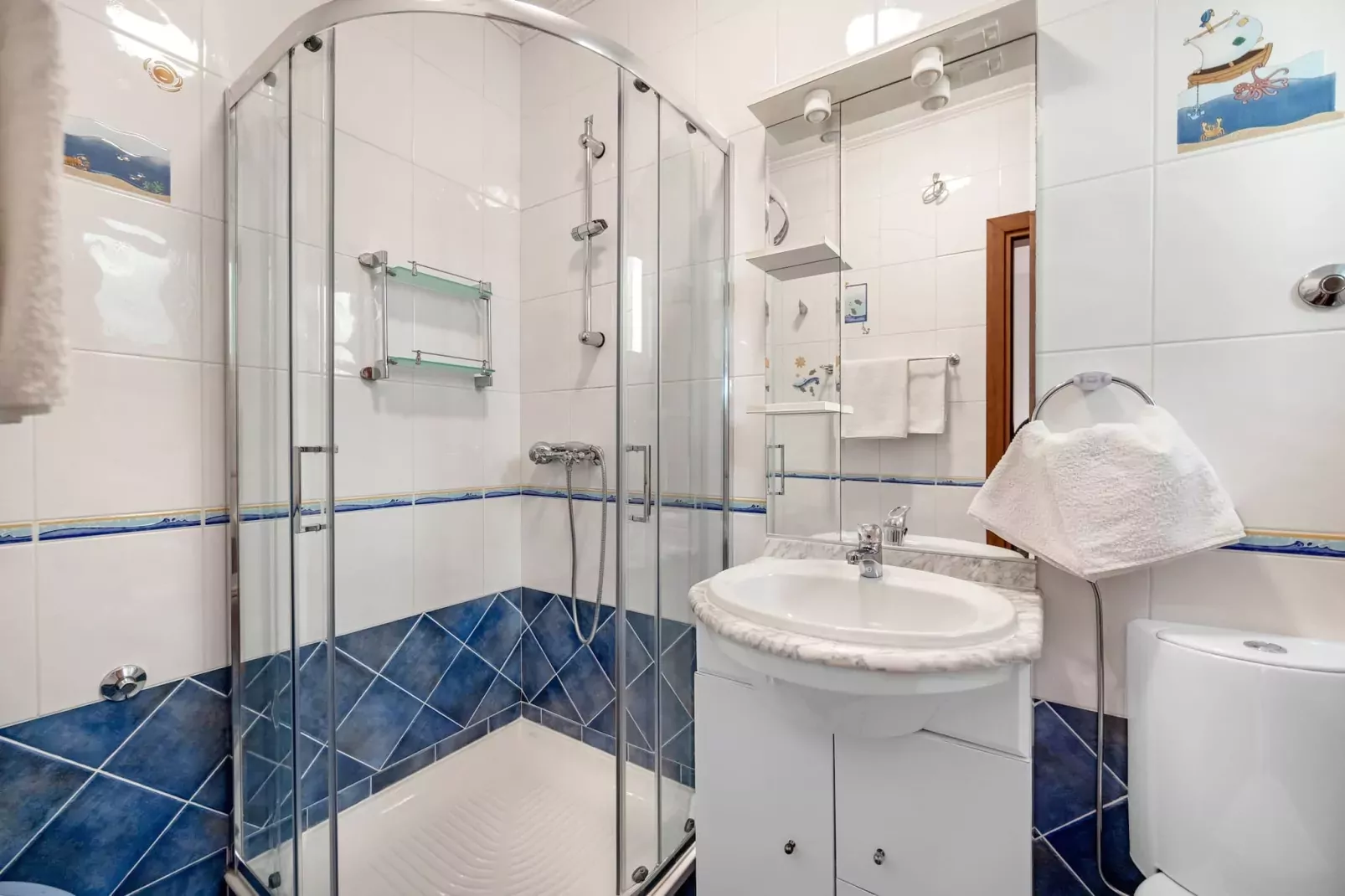 Blanka A1 - Shared Jacuzzi, Magical Garden-Badkamer