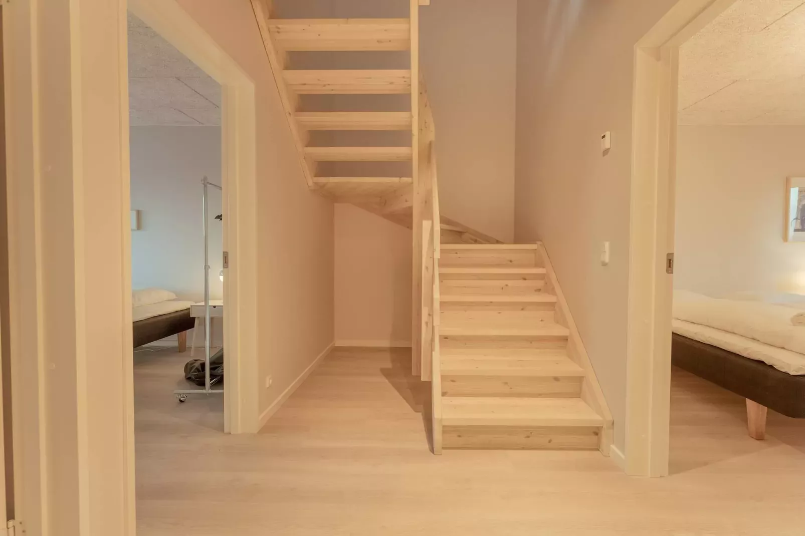 Stijlvol 4BR Apt in Torshavn -- By Traum Ferienwohnungen-Binnen