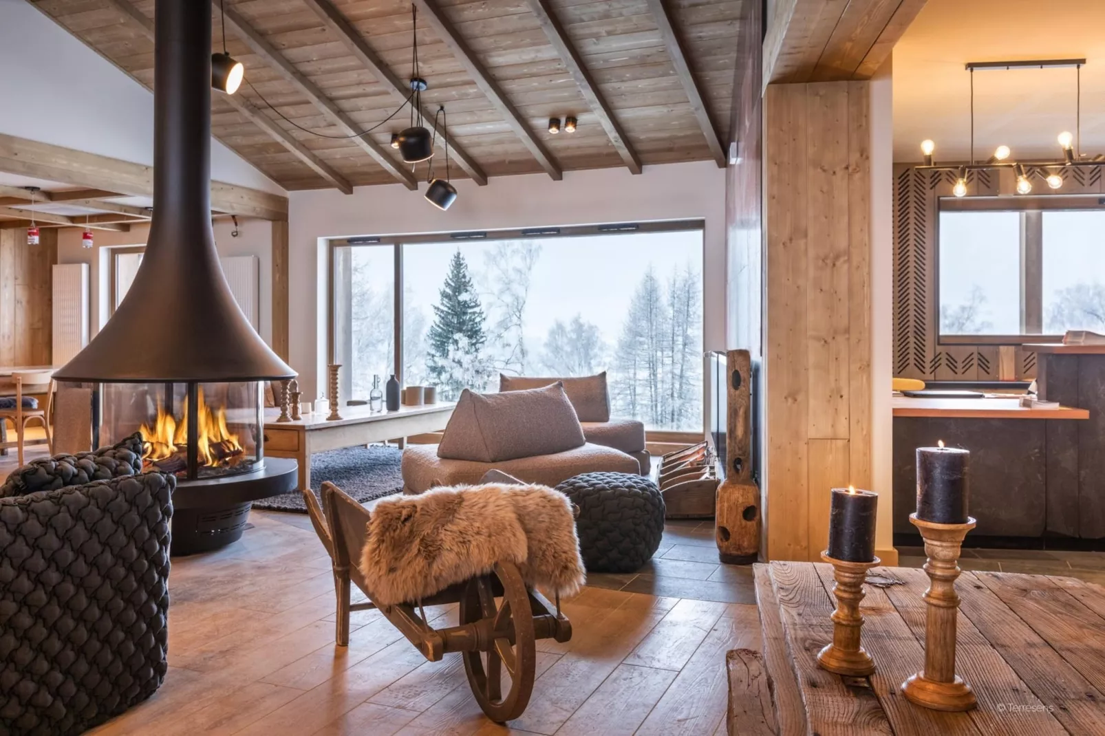 PLAGNE MONTALBERT Le Snoroc- A48P-Woonkamer