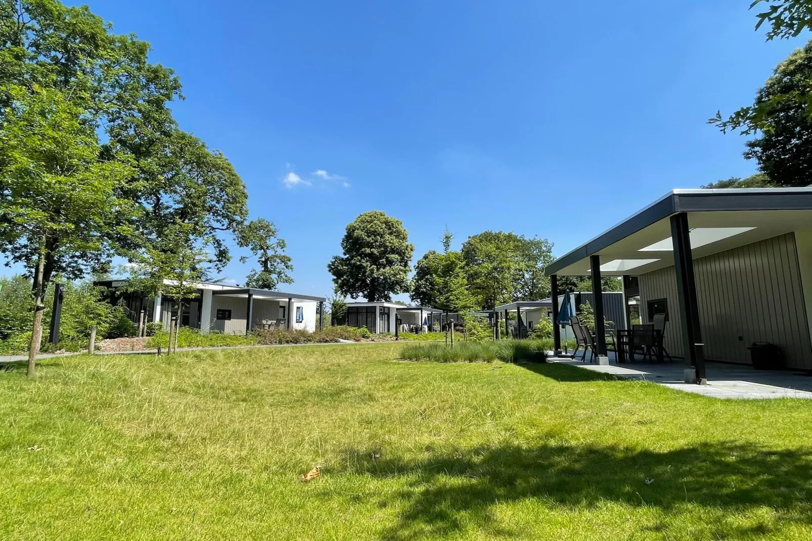 Holiday Villa | 2 - 4 people-Uitzicht zomer