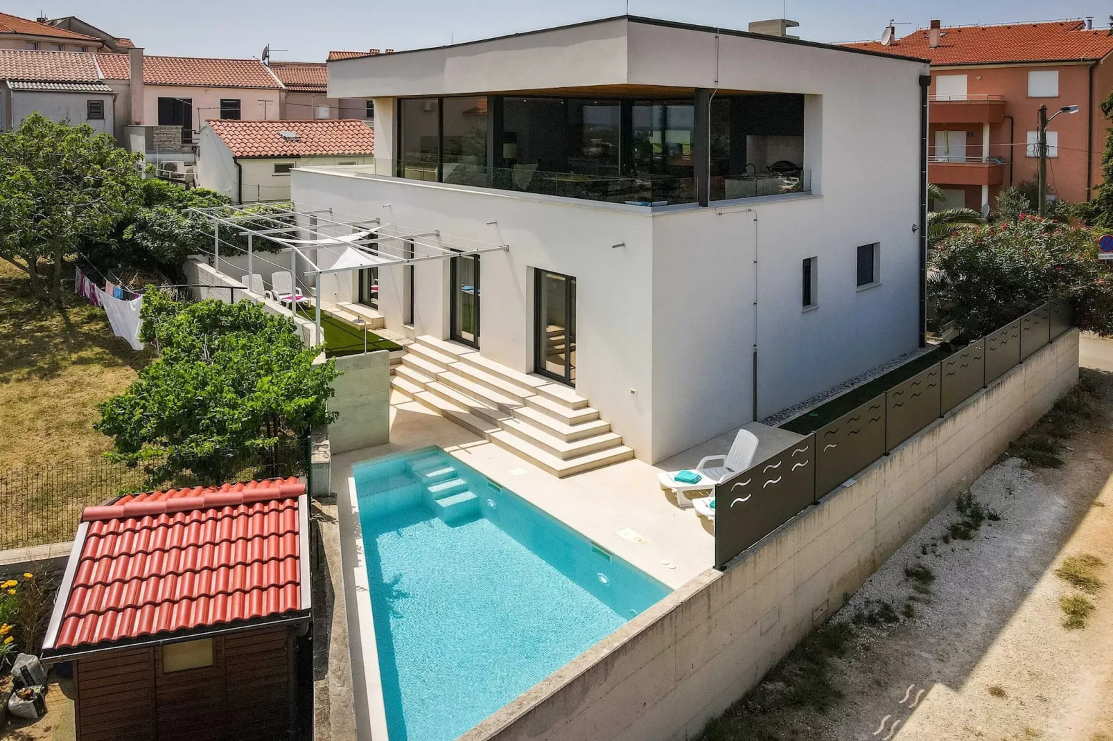 Villa Olala - Private Pool, Jacuzzi, Terrace with-Buitenkant zomer