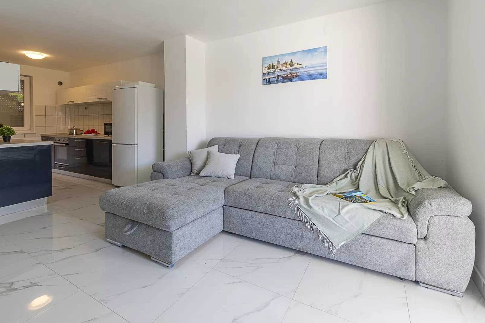 Villa Susanne with Private Pool-Woonkamer