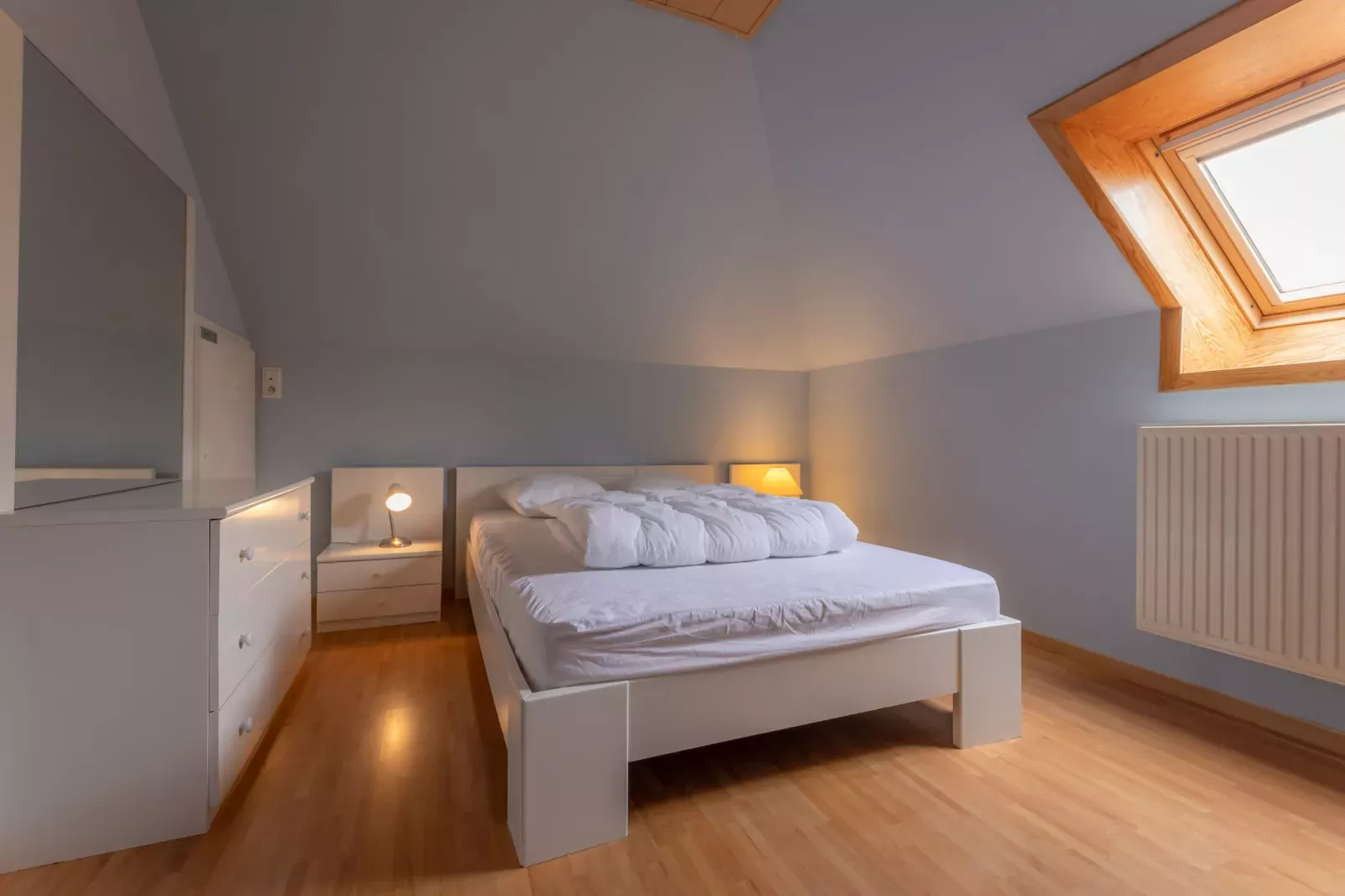At Home-Slaapkamer