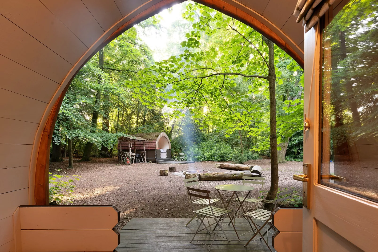 Bluebelle Glamping Pod-Buitenlucht