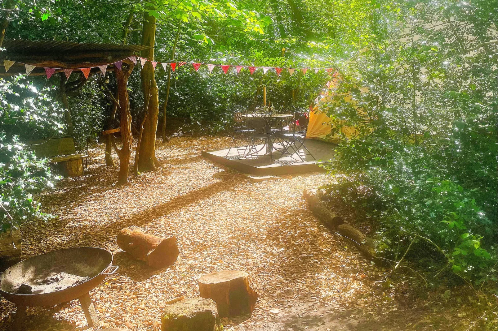 Bedouin Bell Tent-Tuinen zomer