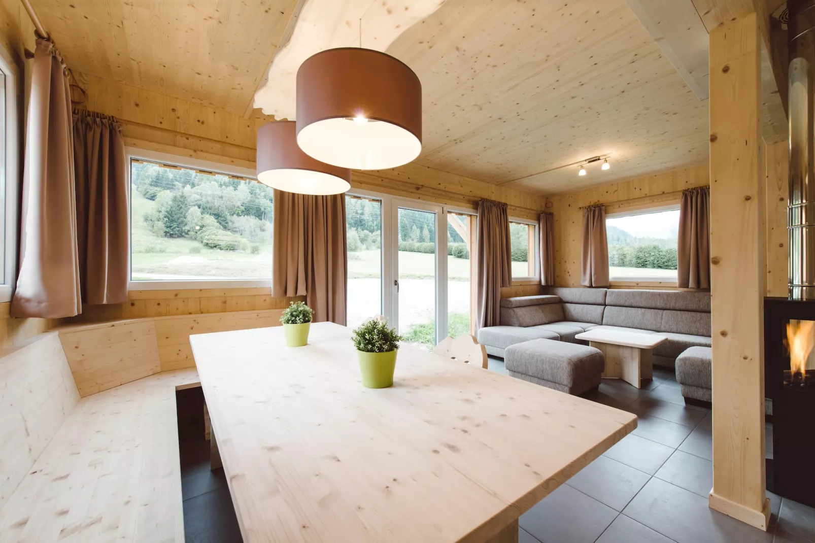 Kreischberg Chalets 37-Eetkamer