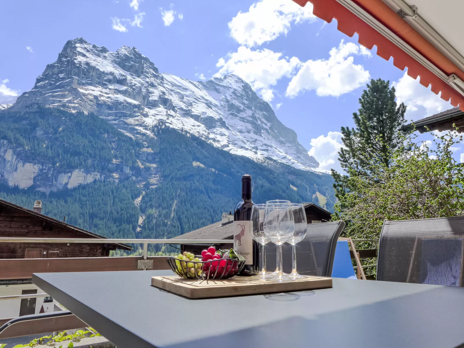 Chalet Almis-Bödeli-Buiten