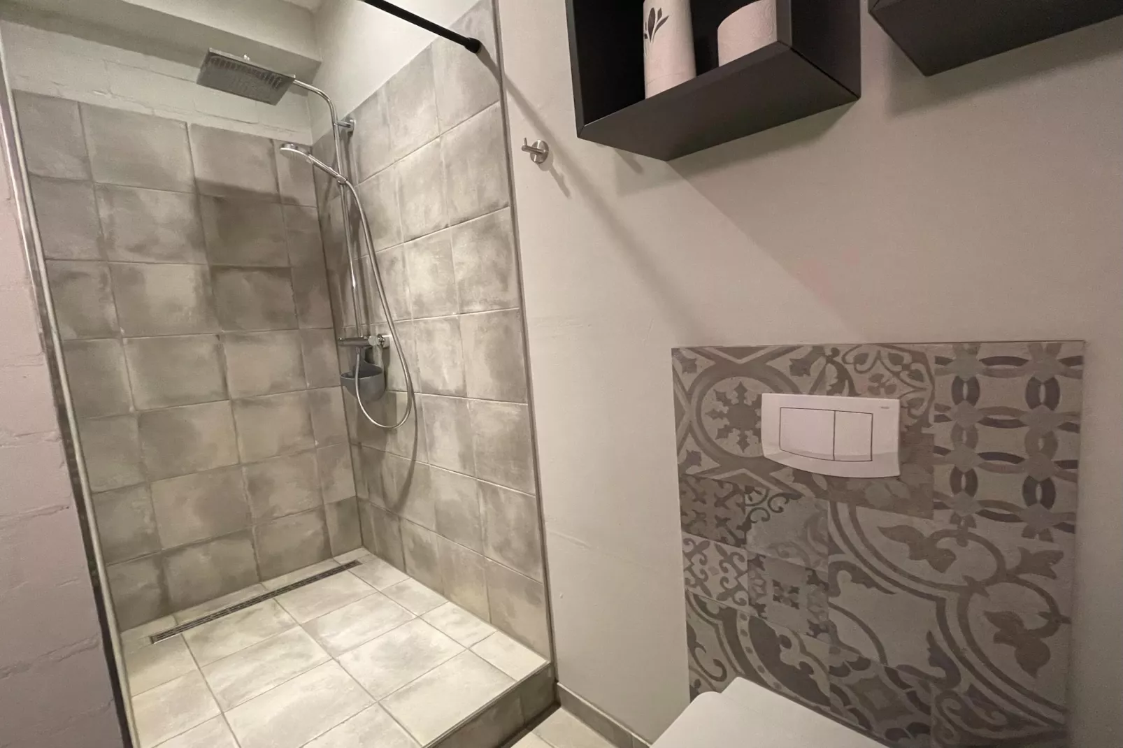 Gepflegte HofWohnung 2-Badkamer