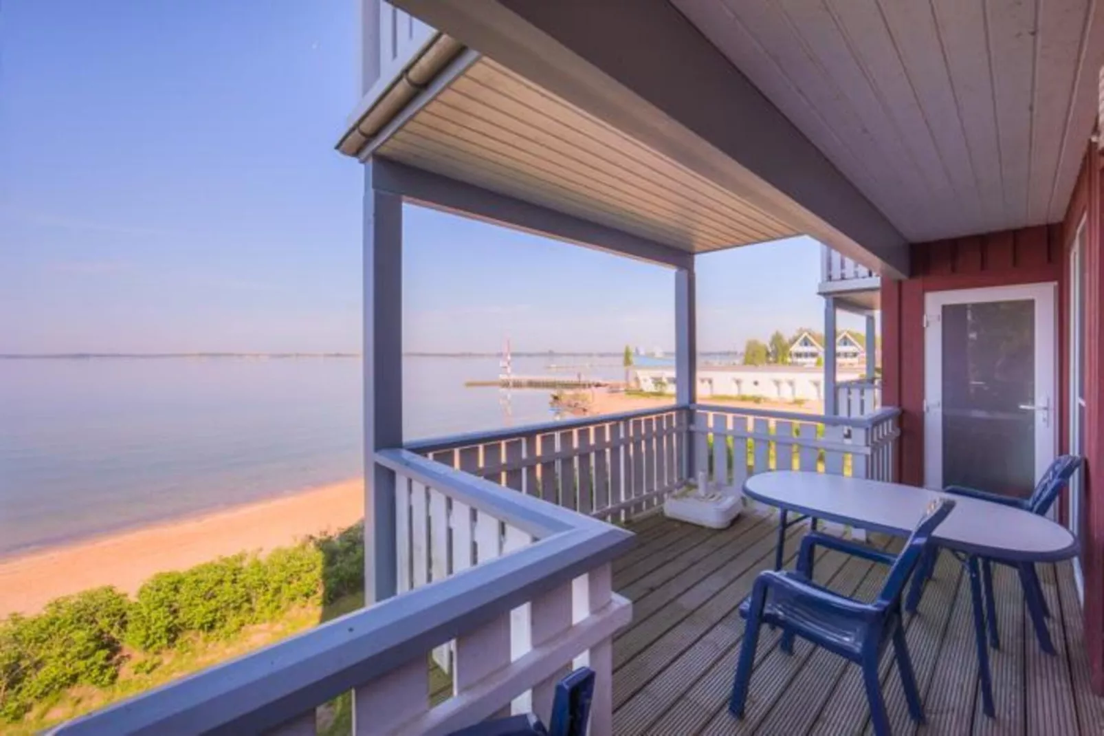 Mitteldeck 494-Terrasbalkon
