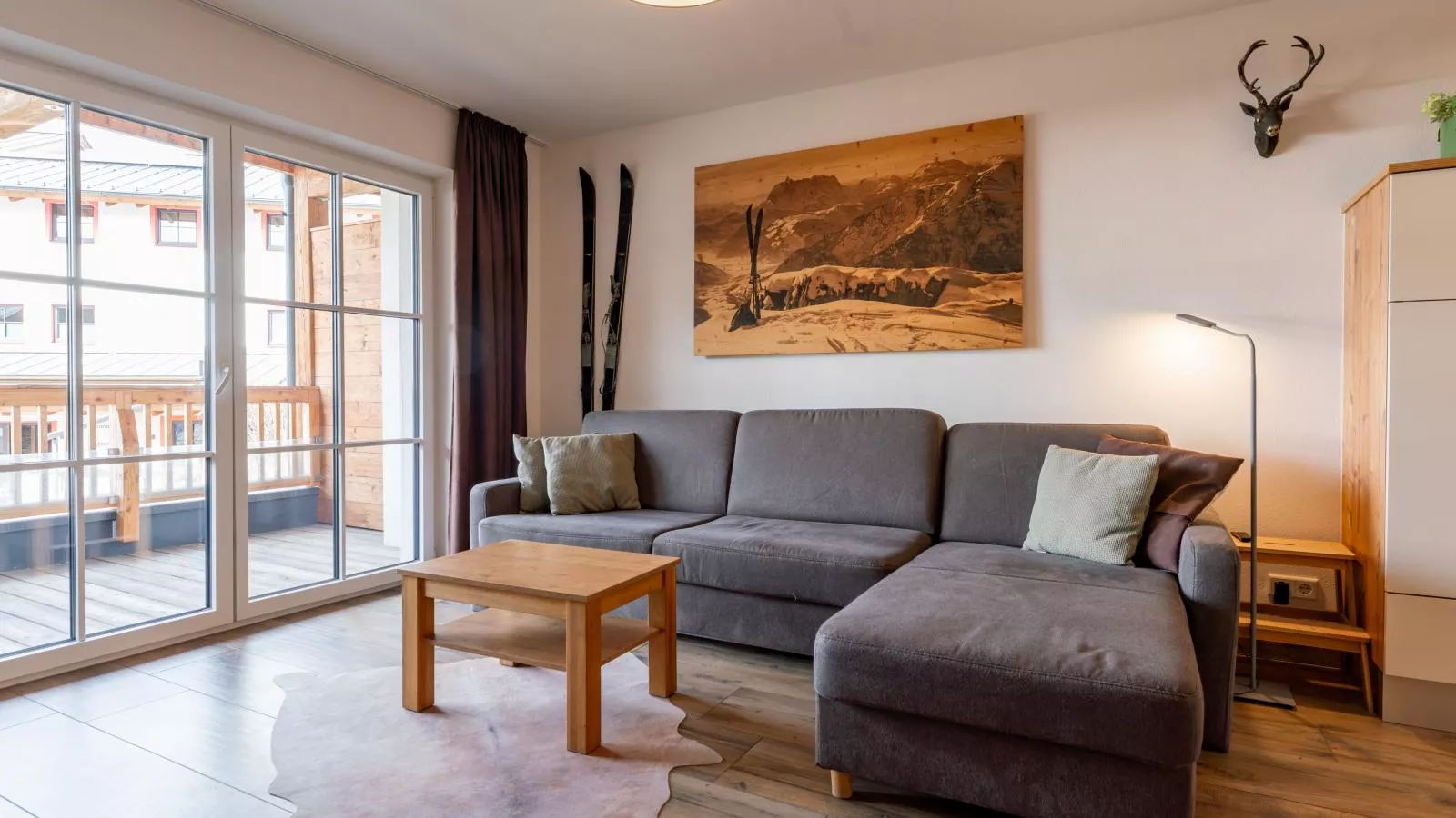 Tauern Suites Mitterwirt TOP 213-Woonkamer