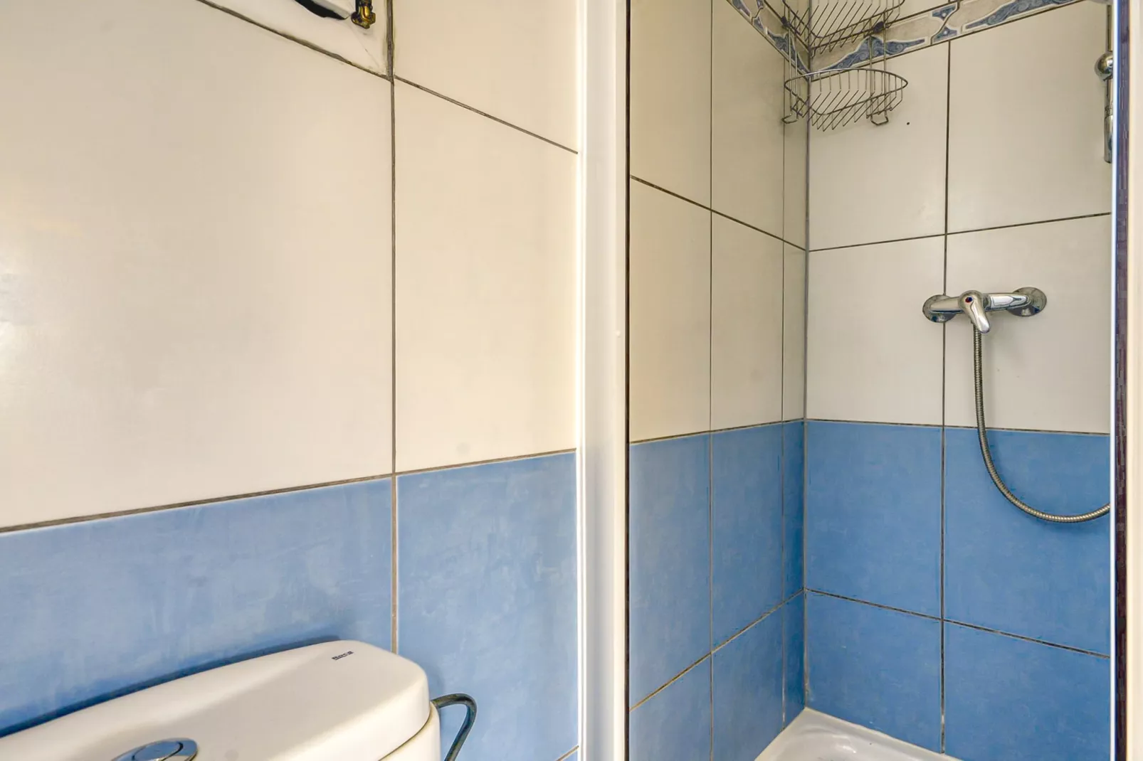 PORT PETIT 10 + Amarre de 3X7 - Immo B-Badkamer