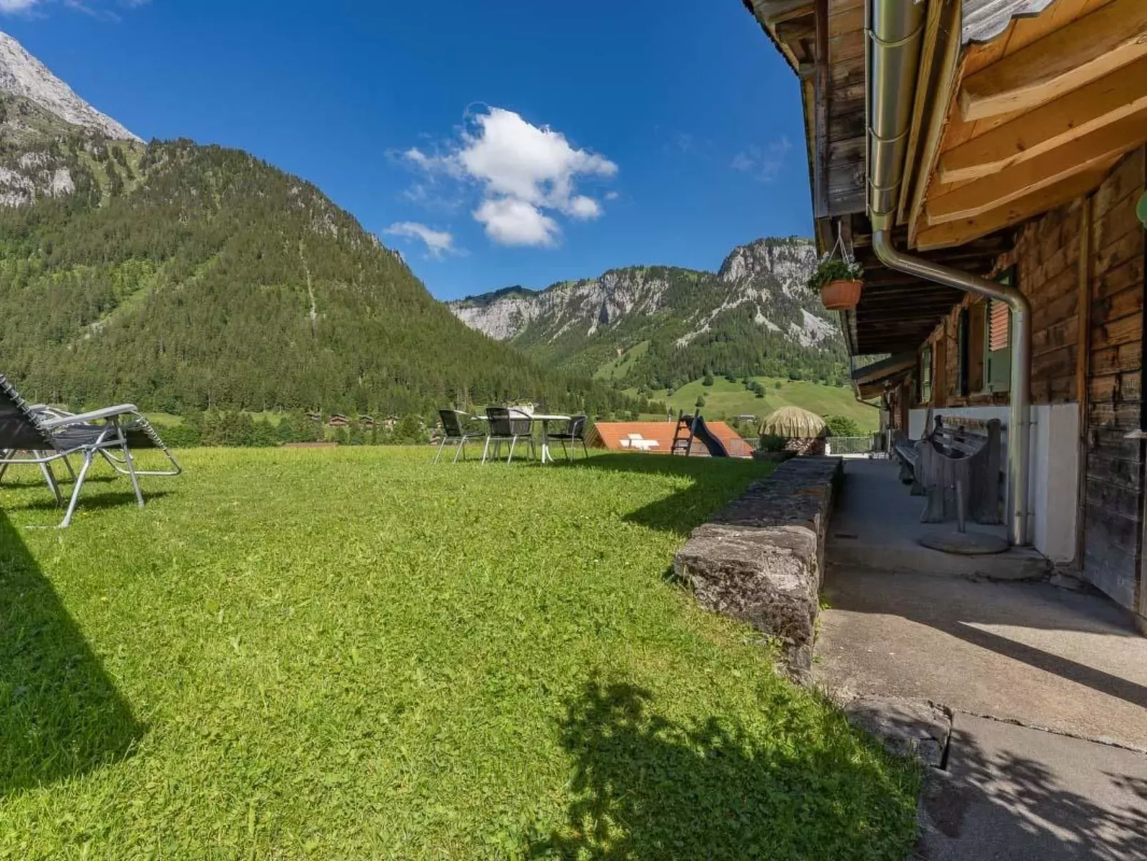 Berg Herz Grimmialp (Schwenden)-Buiten