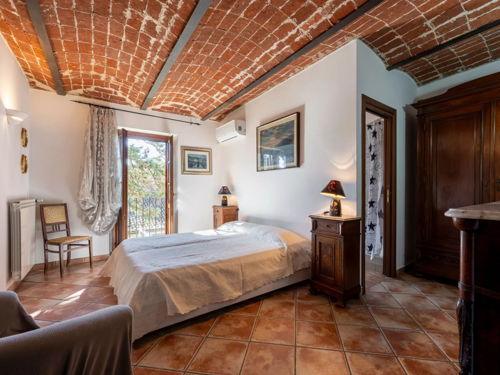 Relais San Desiderio-Binnen