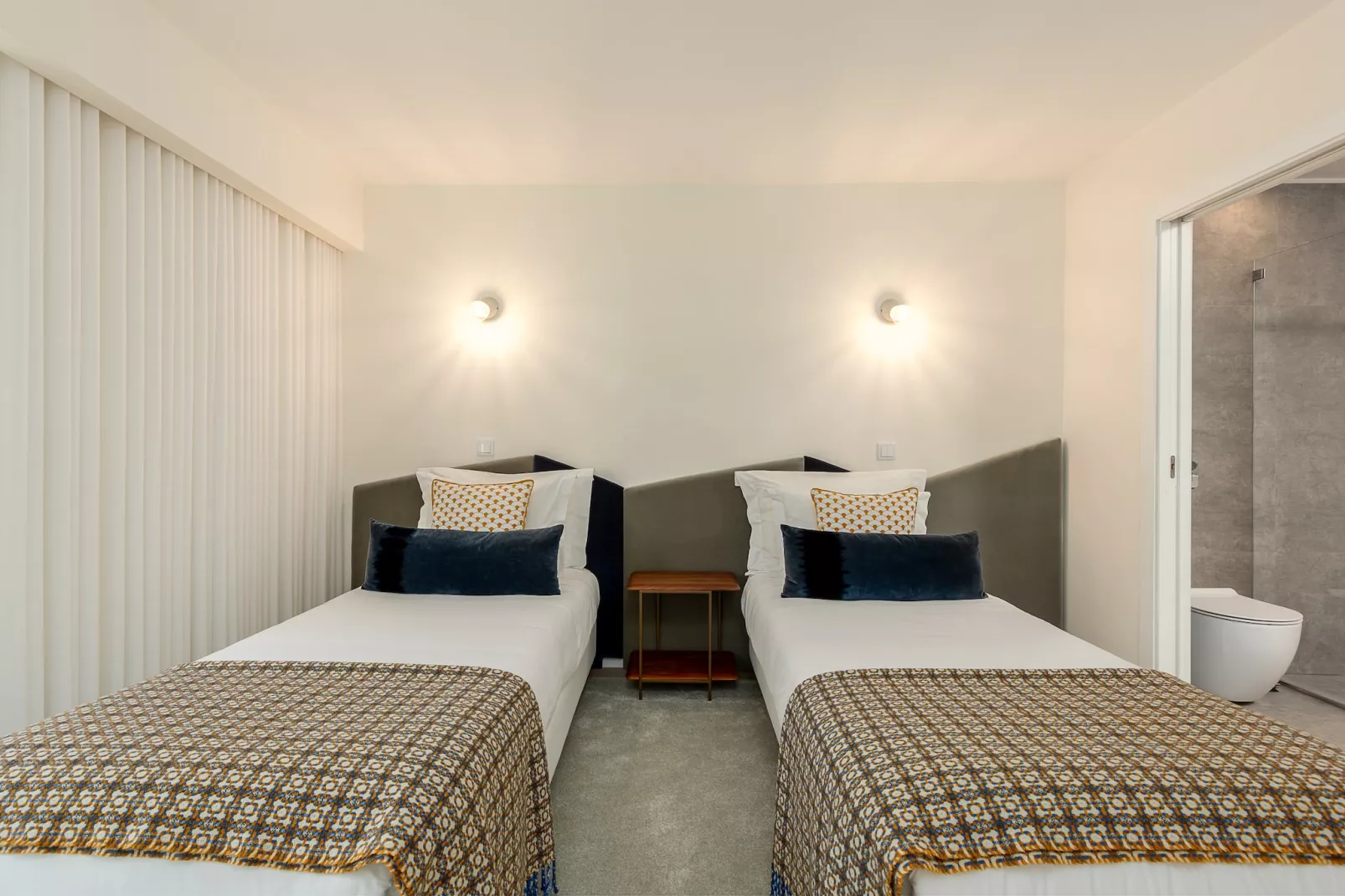 YOUROPO - Central-Slaapkamer