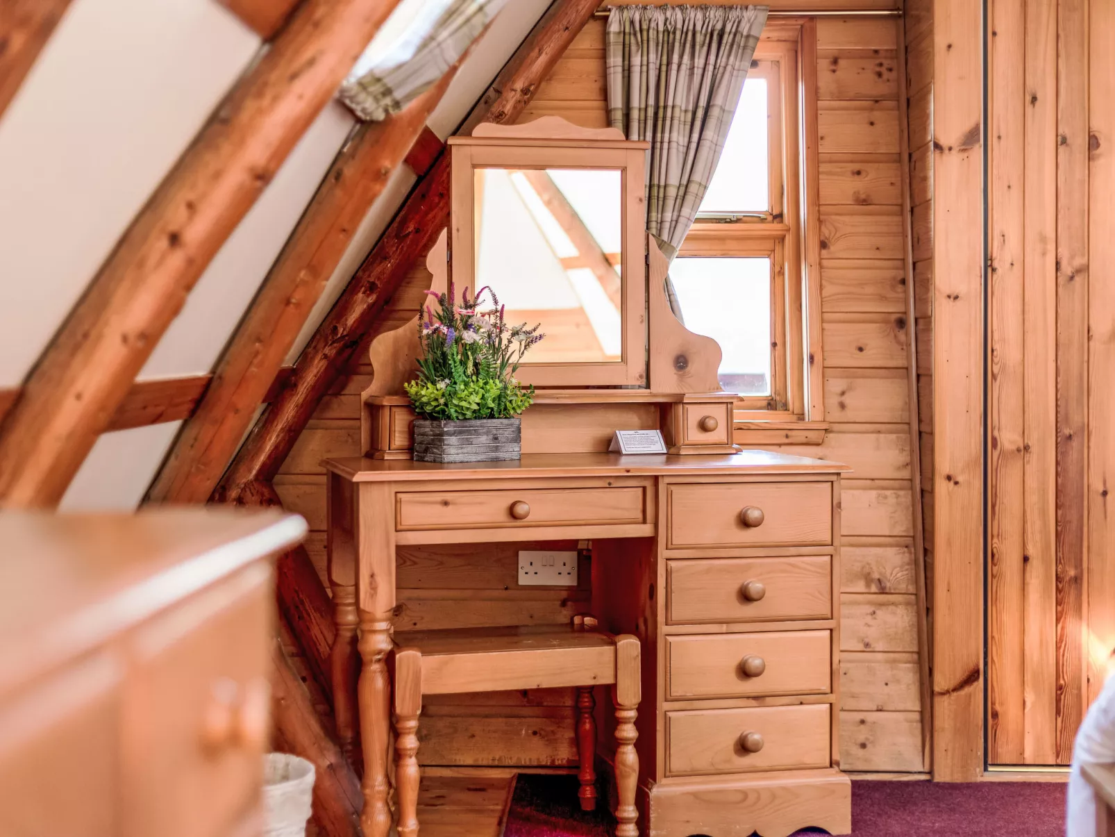 Rabbie Burns Lodge-Binnen