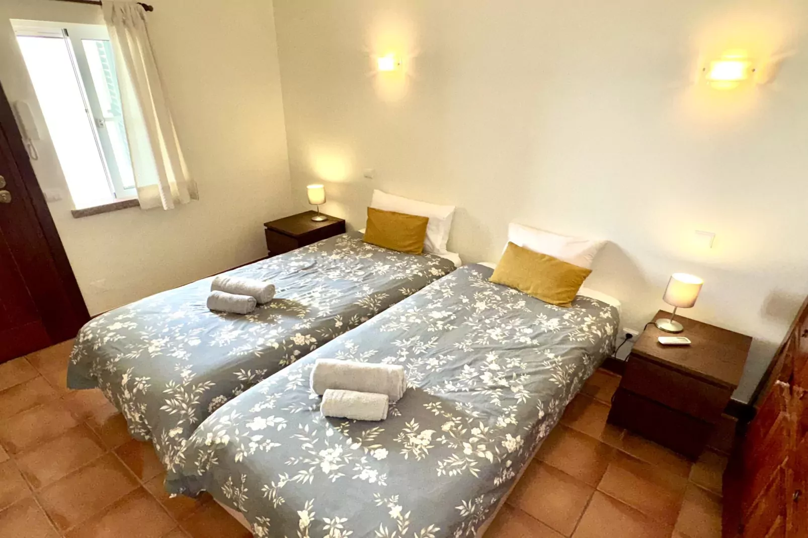 06 Terraços de Benagil (Casa Rosa Azul)-Slaapkamer