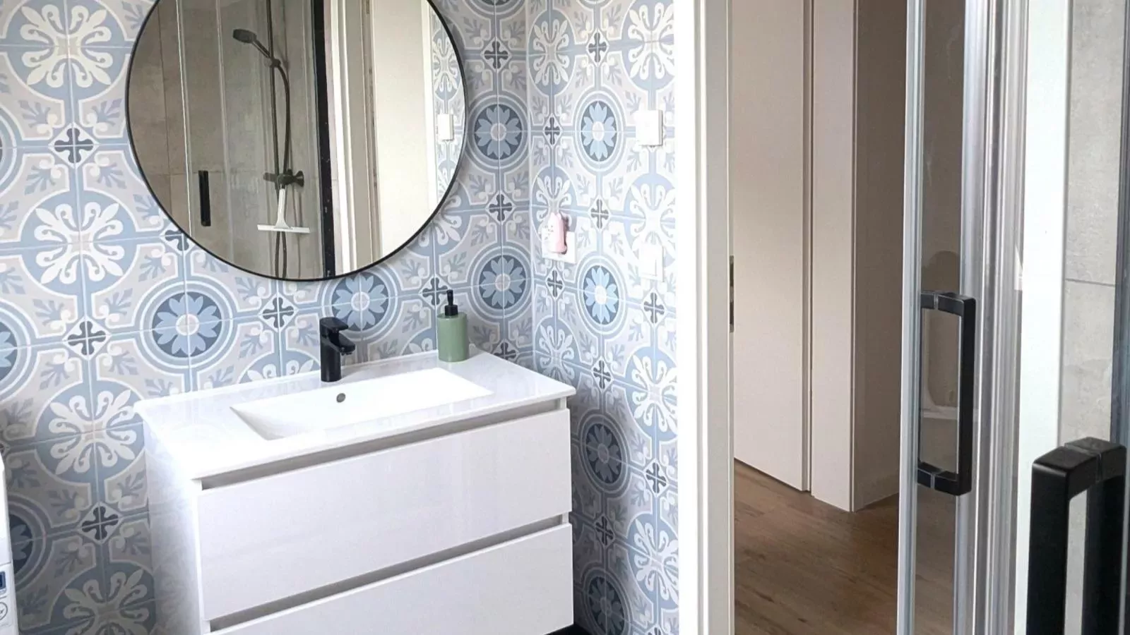 FeWo Schulzenhufe an der Ostsee-Badkamer
