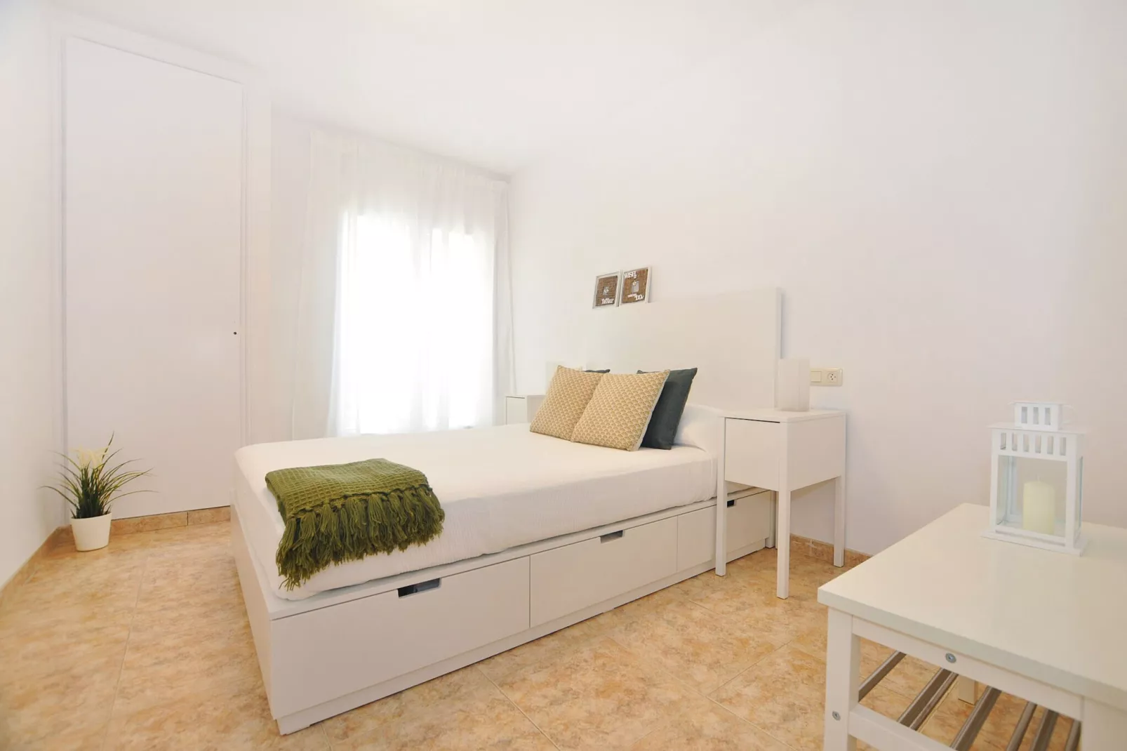 1172 CANYELLES vista Mar-Slaapkamer