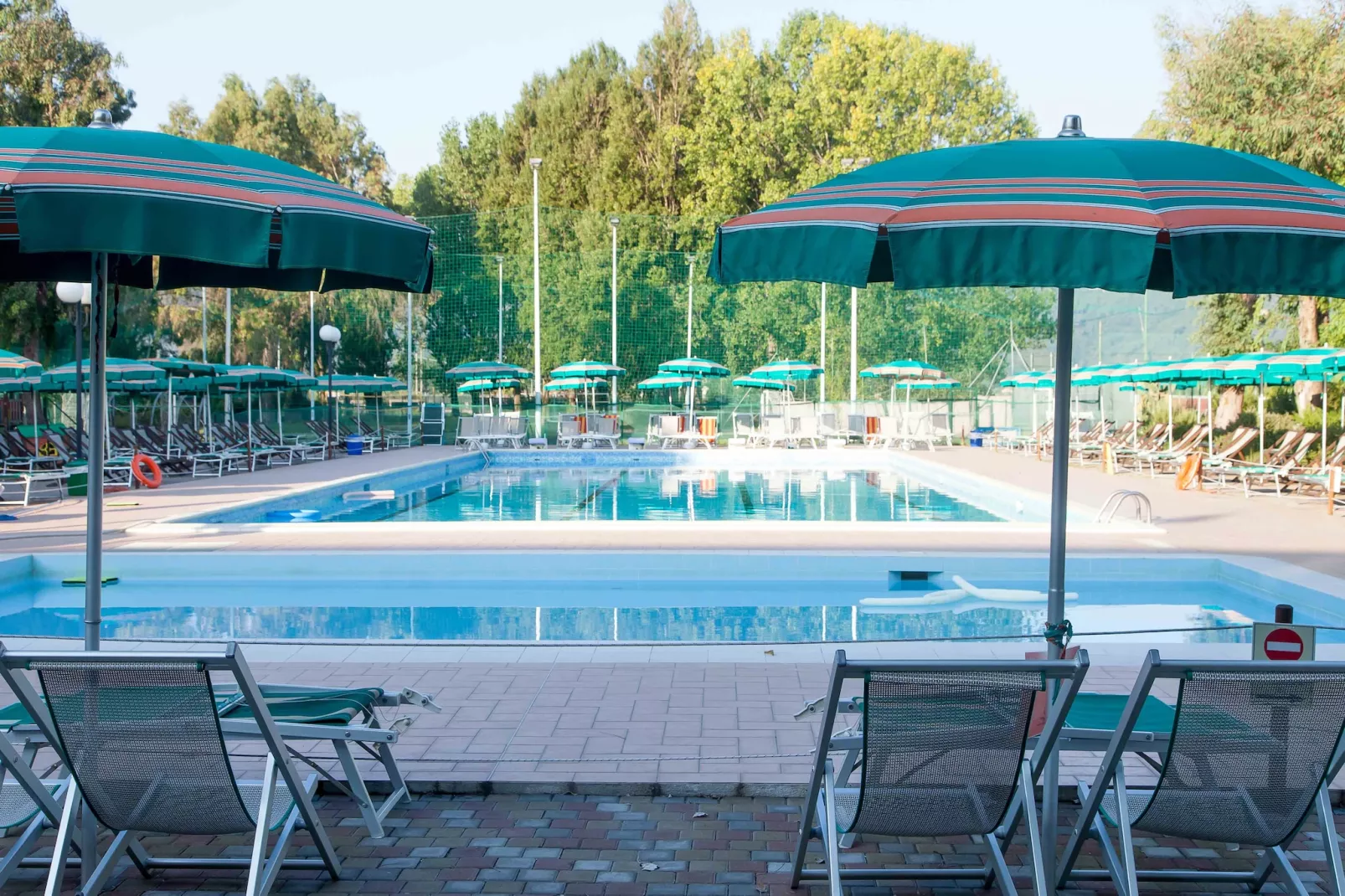 Residenza Alberghiera Italia in Luni - Bilocale B4-Zwembad
