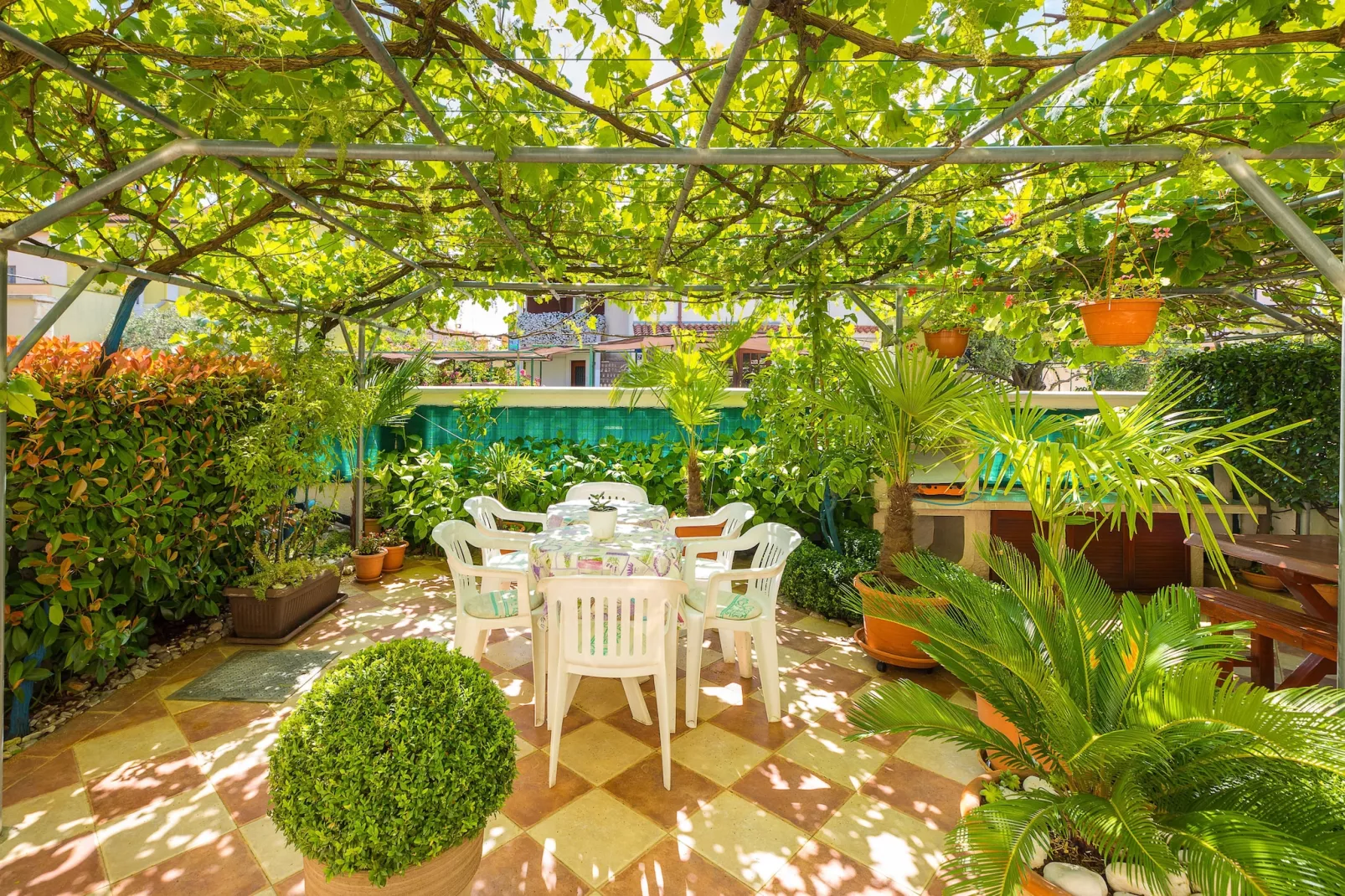Villa Nada - Apartment A2-Tuinen zomer